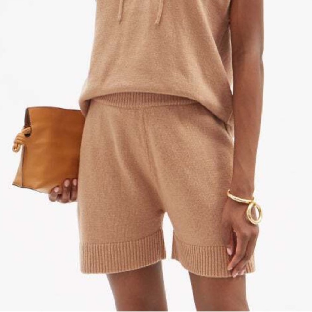The Frankie shop Juno wool short size large NWT